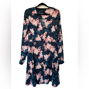 Vero Moda V-neck Dark Green and Pink Floral Dress Size M